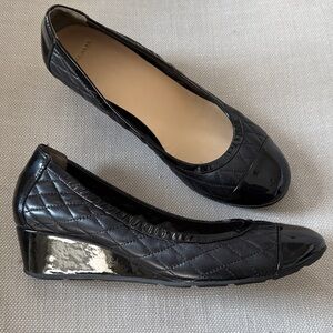 NWT Black 1.5” TALI Wedge COLE HAAN Quilted & Patent Cap toe NIKE US 8.5B in Box
